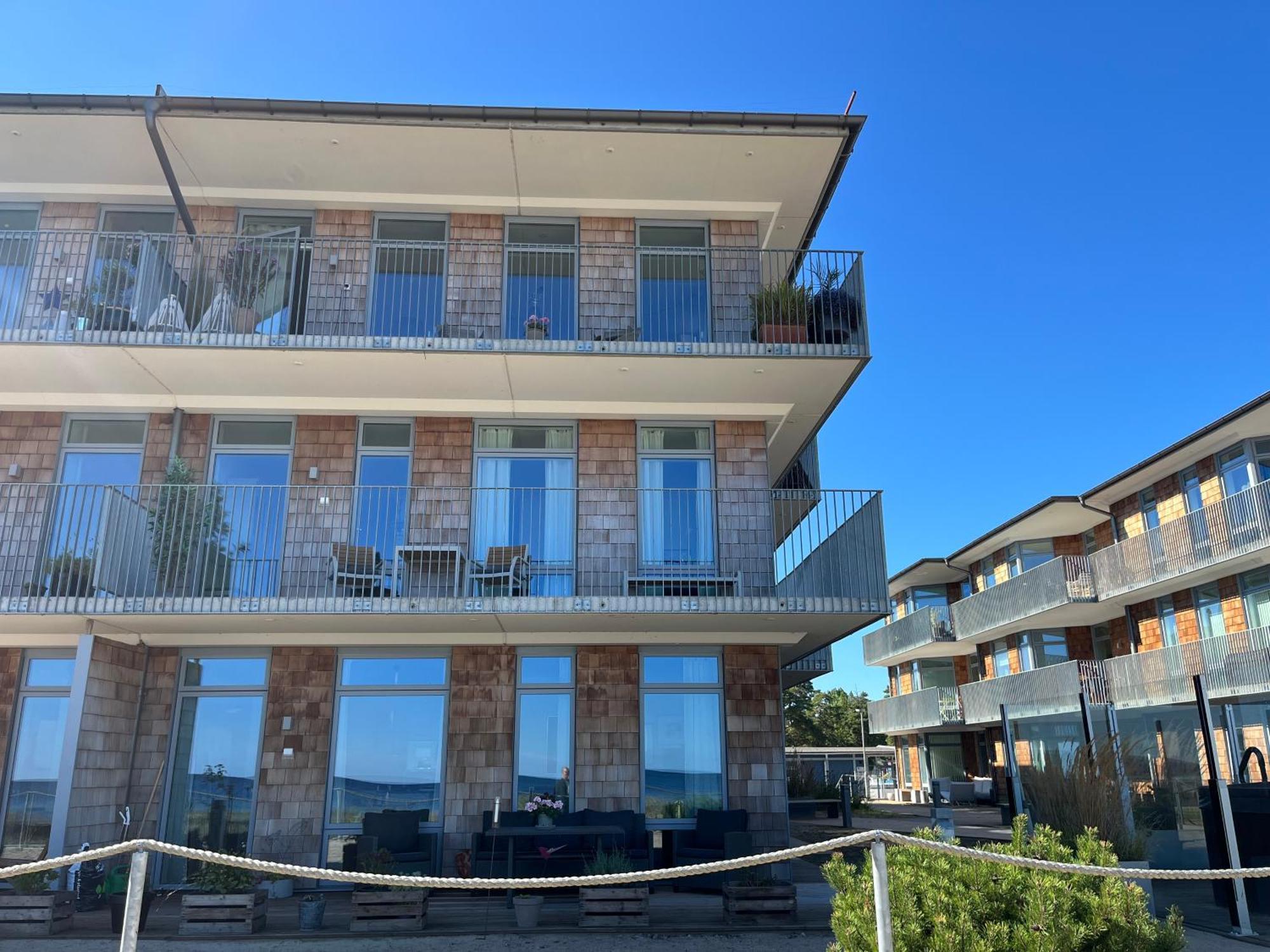 Ahusbrygga Apartment Hotel Luaran gambar