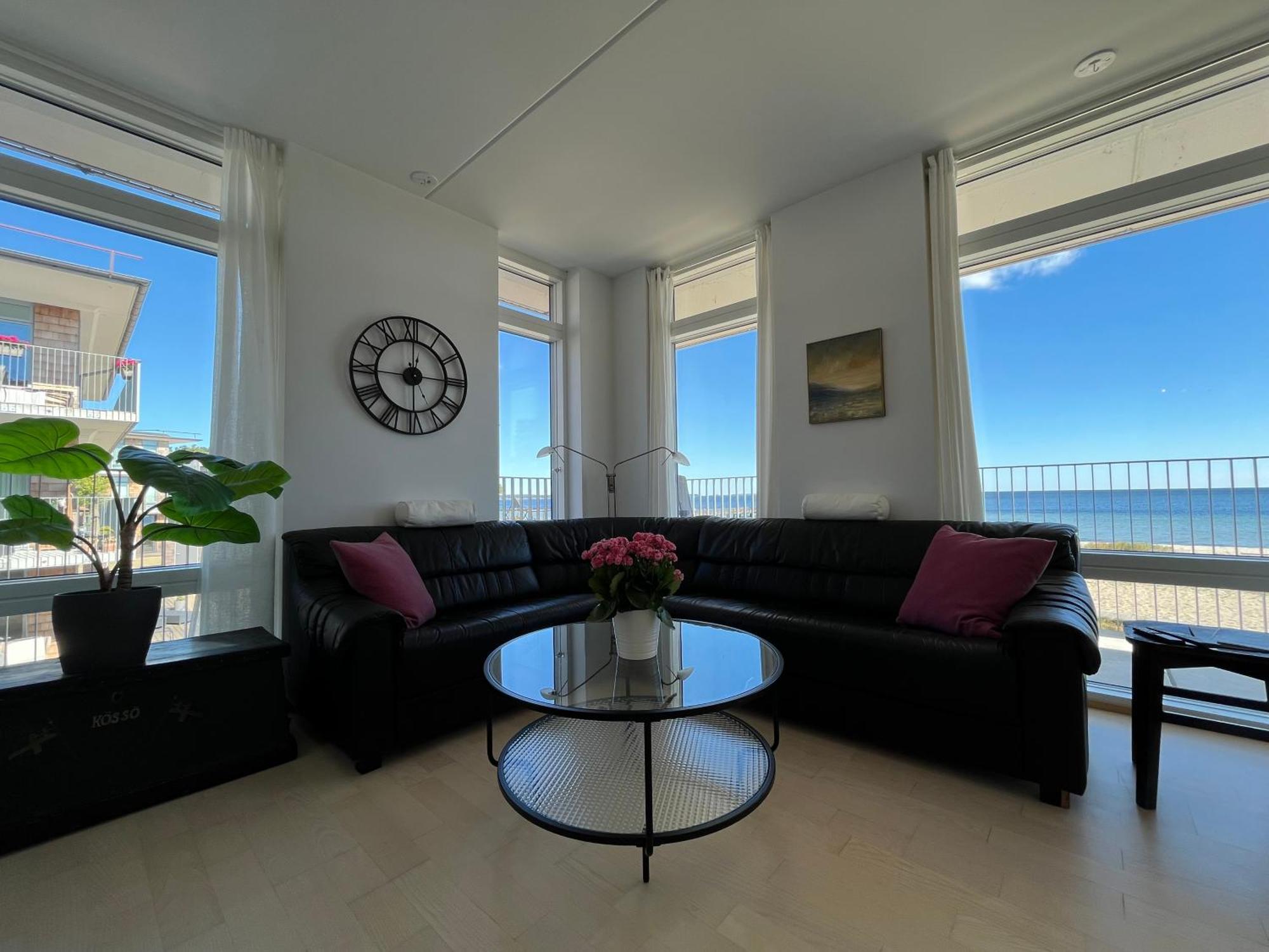 Ahusbrygga Apartment Hotel Luaran gambar